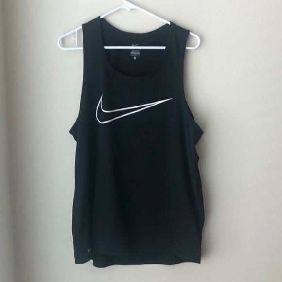 NIKE Dri-Fit Tank Size Large - Picture 4 of 9